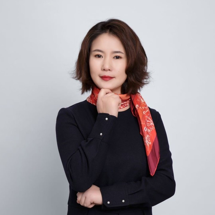 张莉
